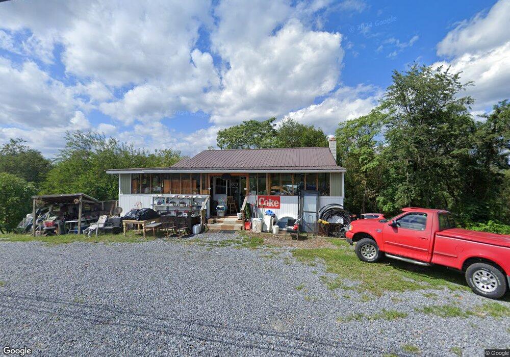 335 Fairview Dr, Berkeley Springs, WV 25411 - photo 1