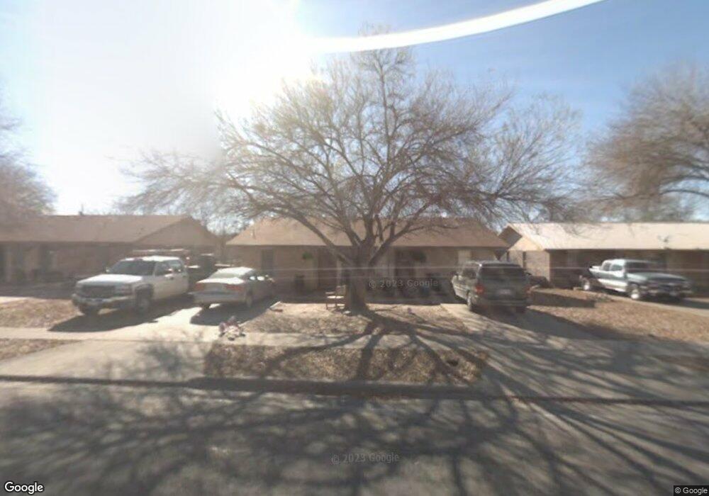 607 Lilac, Beeville, TX 78102 - photo 1