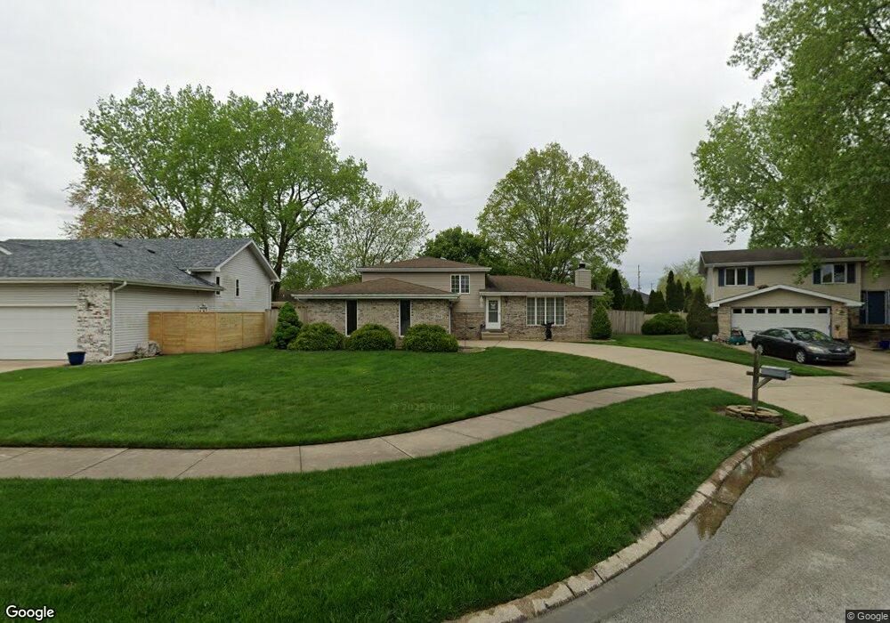 724 Wren Ct, Griffith, IN 46319 - photo 1