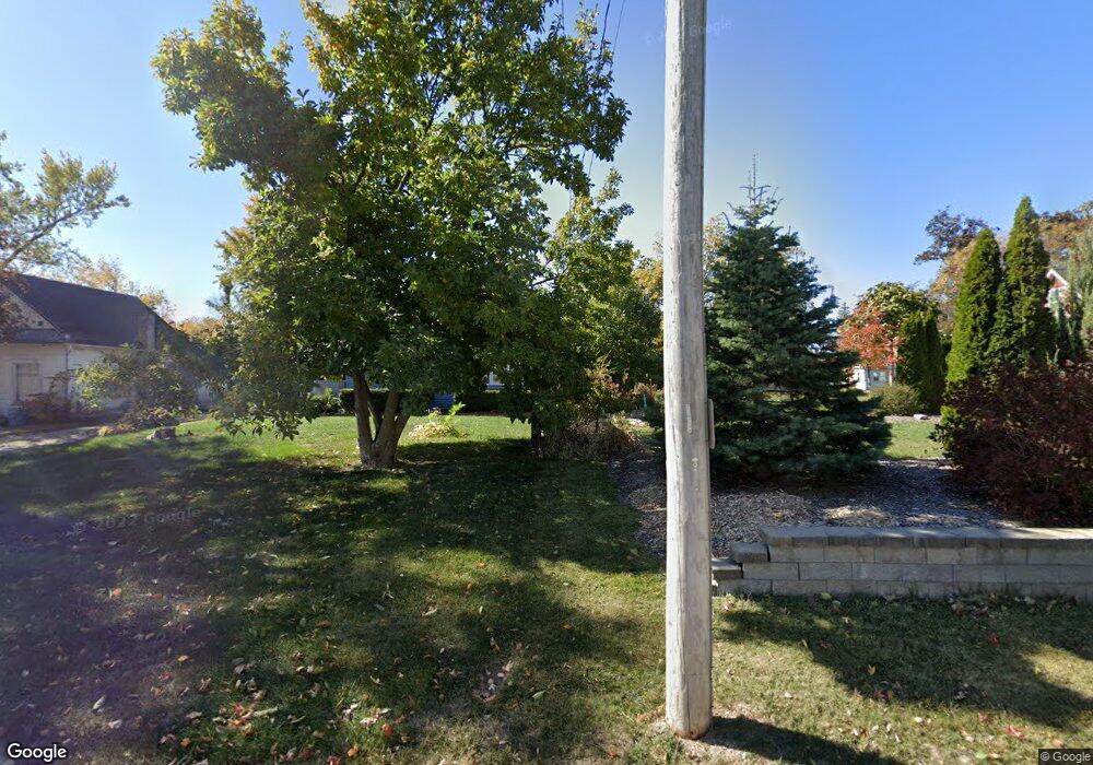 321 W 11th St N, Newton, IA 50208 - photo 1