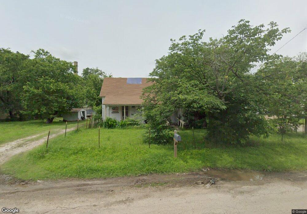 805 Trinity St, Cleburne, TX 76031 - photo 1