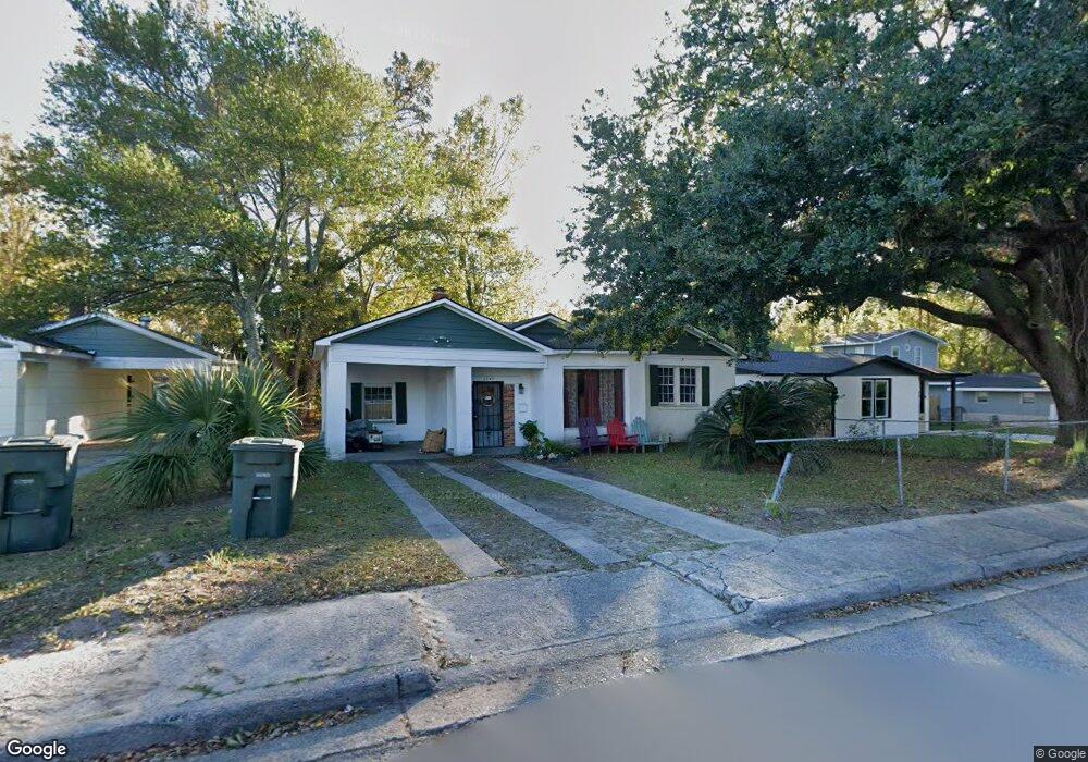 2049 E 41st St, Savannah, GA 31404 - photo 1