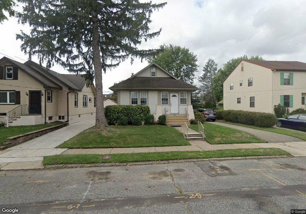 266 Cedarcroft Ave, Audubon, NJ 08106 - photo 1