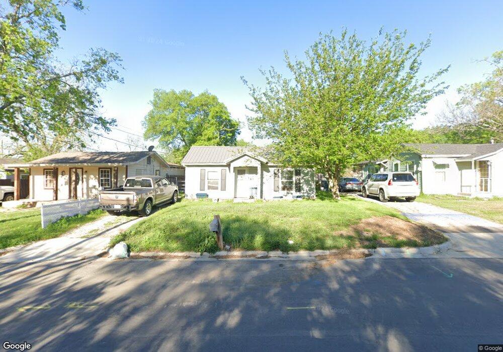 805 N Rusk St, Weatherford, TX 76086 - photo 1