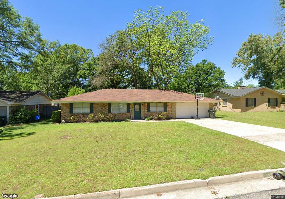 3913 Darrell Ln, Tyler, TX 75701 - photo 1