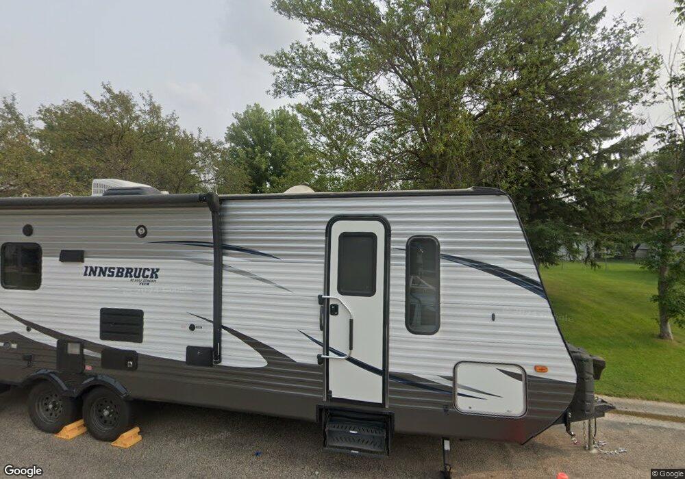 913 14th St SW, Jamestown, ND 58401 - photo 1