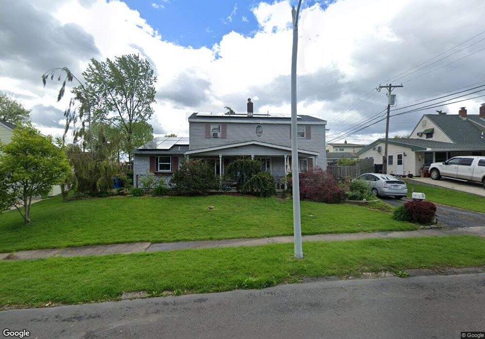 3 Redbrook Ln, Levittown, PA 19055 - photo 1