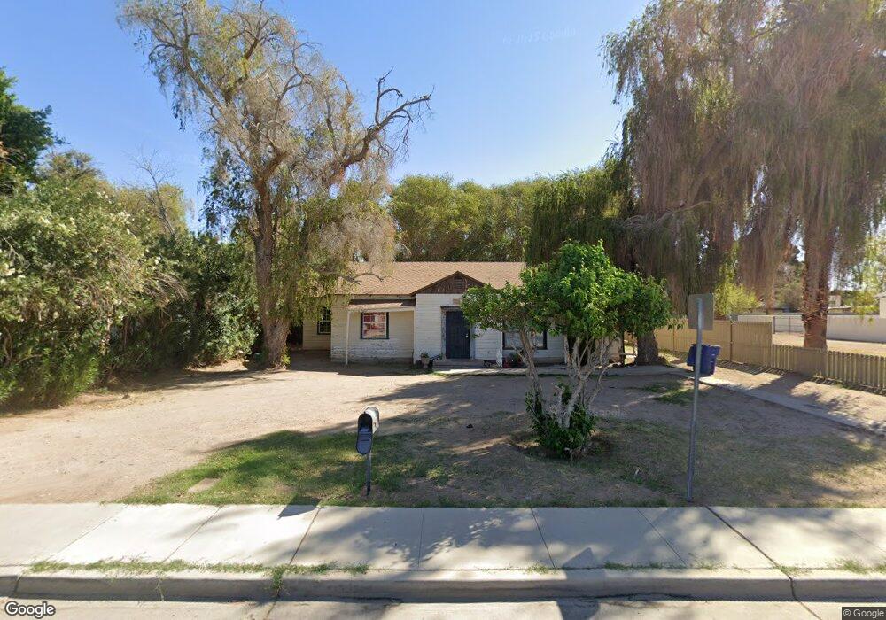 381 S Magnolia Ave, Yuma, AZ 85364 - photo 1