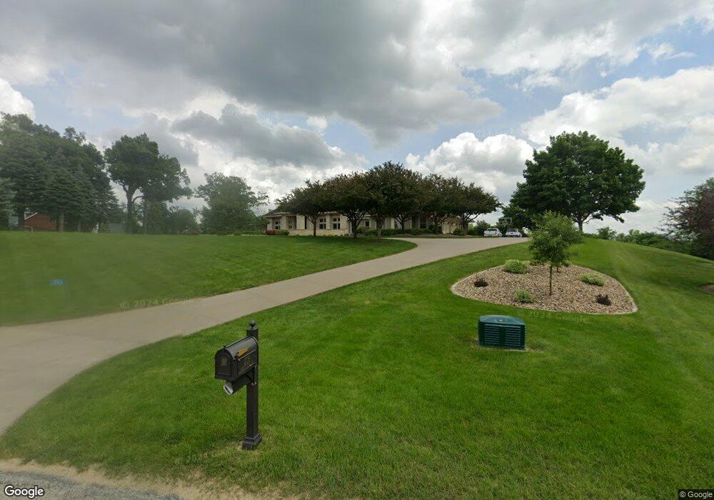 206 Abbotsford Rd, Cedar Rapids, IA 52403 - photo 1