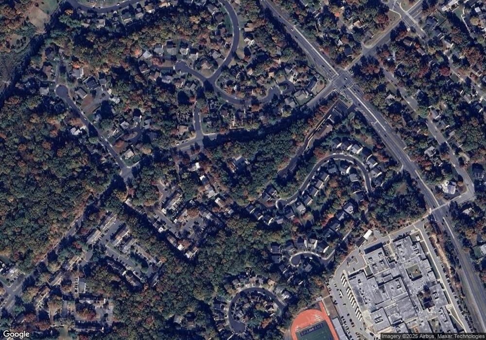 6011 Timber Hollow Ln, Springfield, VA 22152 - photo 1