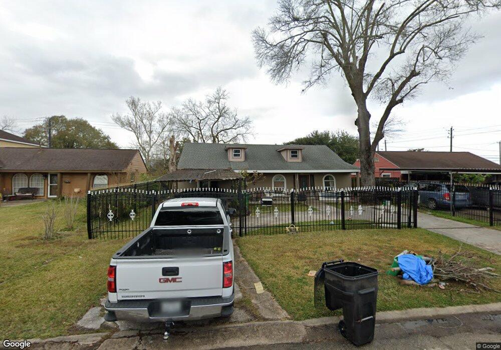 7365 Stanwick Dr, Houston, TX 77087 - photo 1