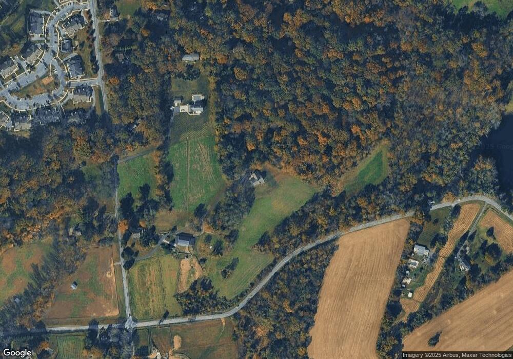 570 Mcfarlan Rd, Kennett Square, PA 19348 - photo 1