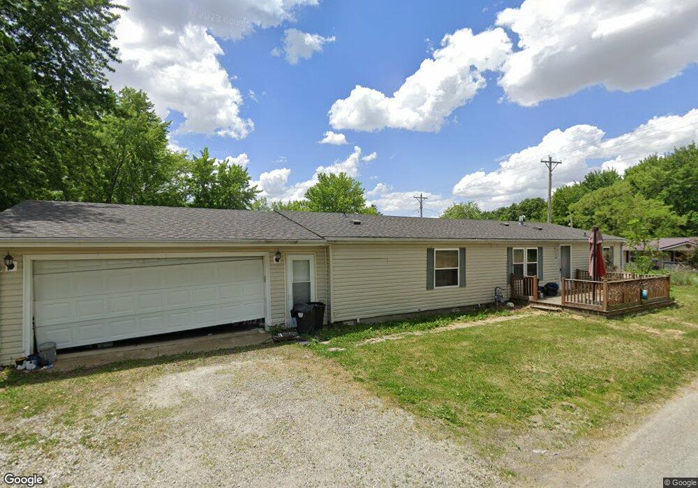 1121 E Campbell St, Warren, IN 46792 - photo 1