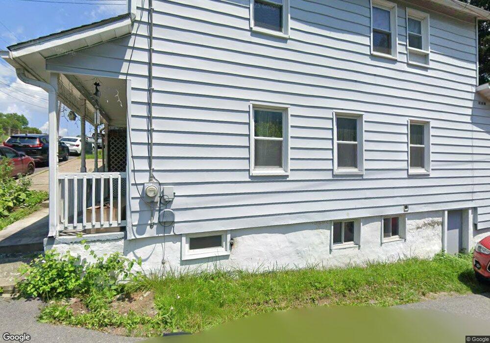 515 S Whitfield St, Nazareth, PA 18064 - photo 1