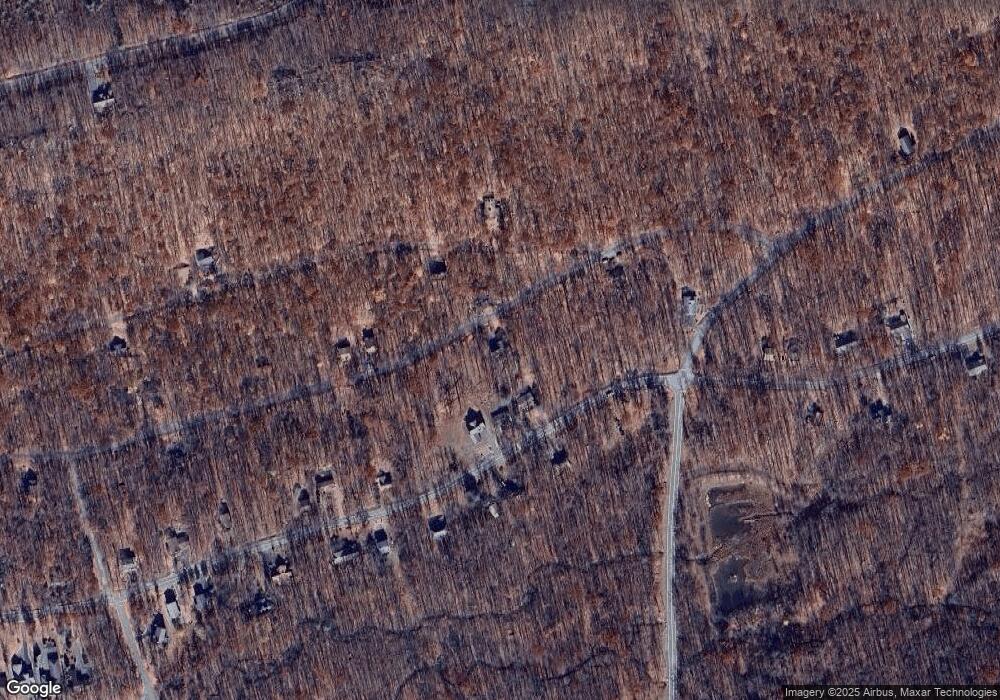 210 S Iroquois Cir, Hazleton, PA 18202 - photo 1