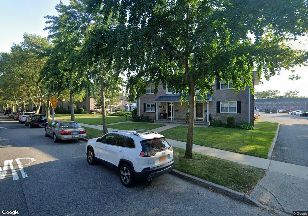 8158 Langdale St unit 261a, New Hyde Park, NY 11040 - photo 1