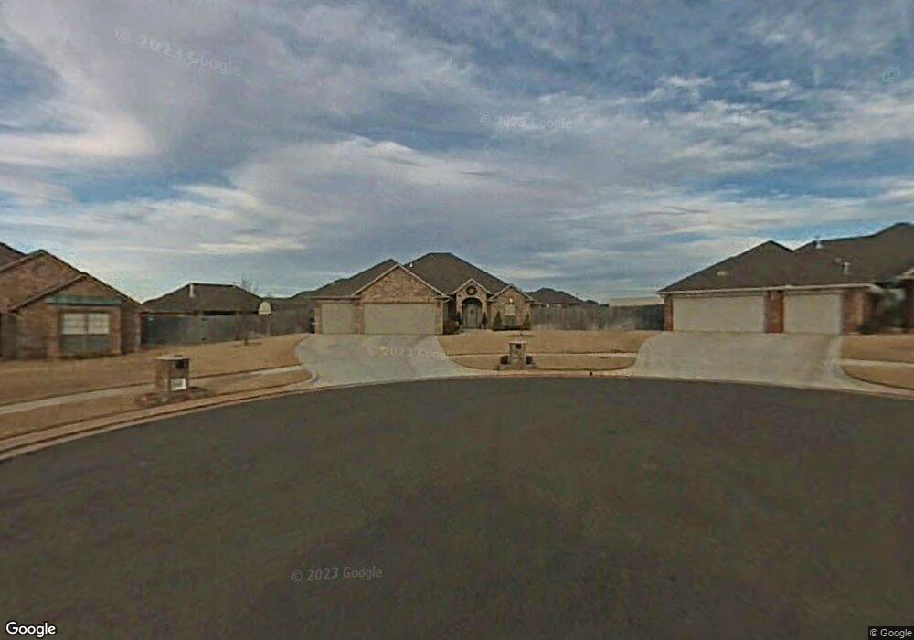 2621 SE 6th Cir, Moore, OK 73160 - photo 1