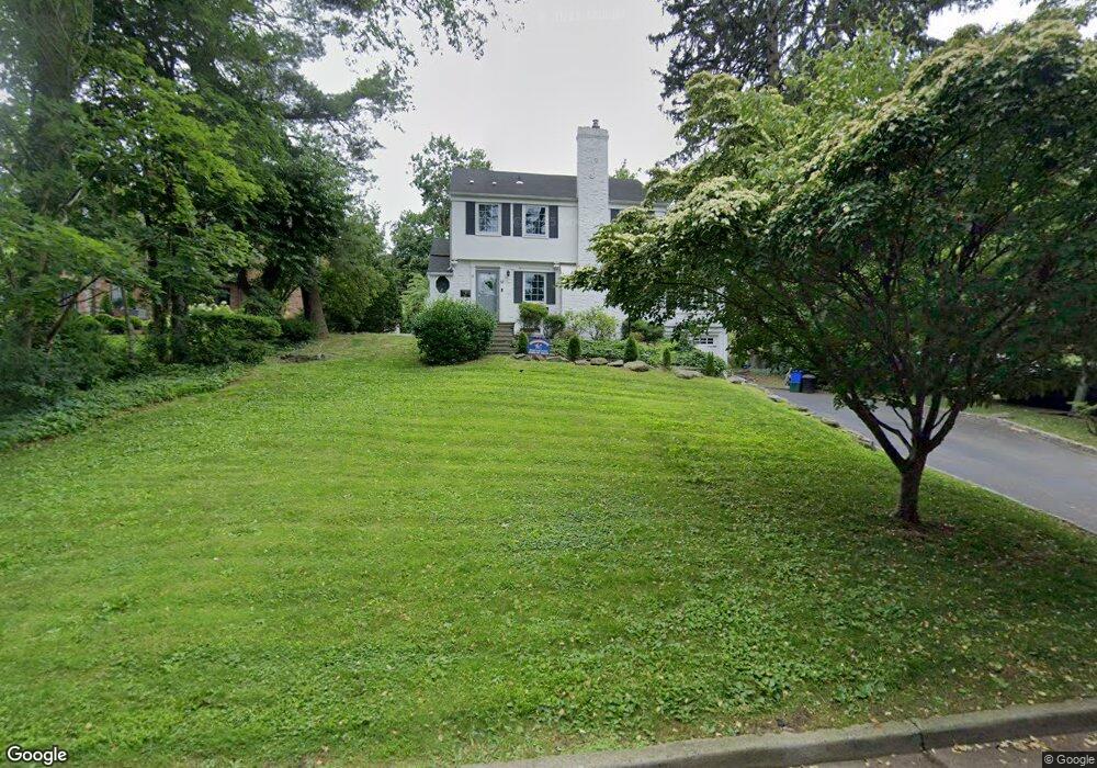 40 Marlboro Rd, Manhasset, NY 11030 - photo 1