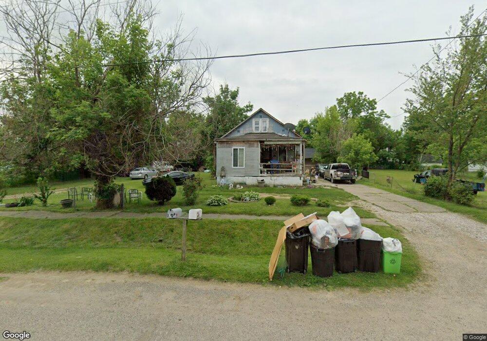 1094 E Downey Ave, Flint, MI 48505 - photo 1