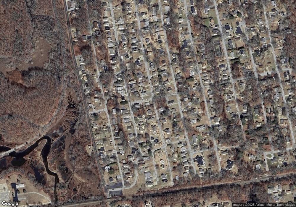 36 Hillcrest Rd, Niantic, CT 06357 - photo 1