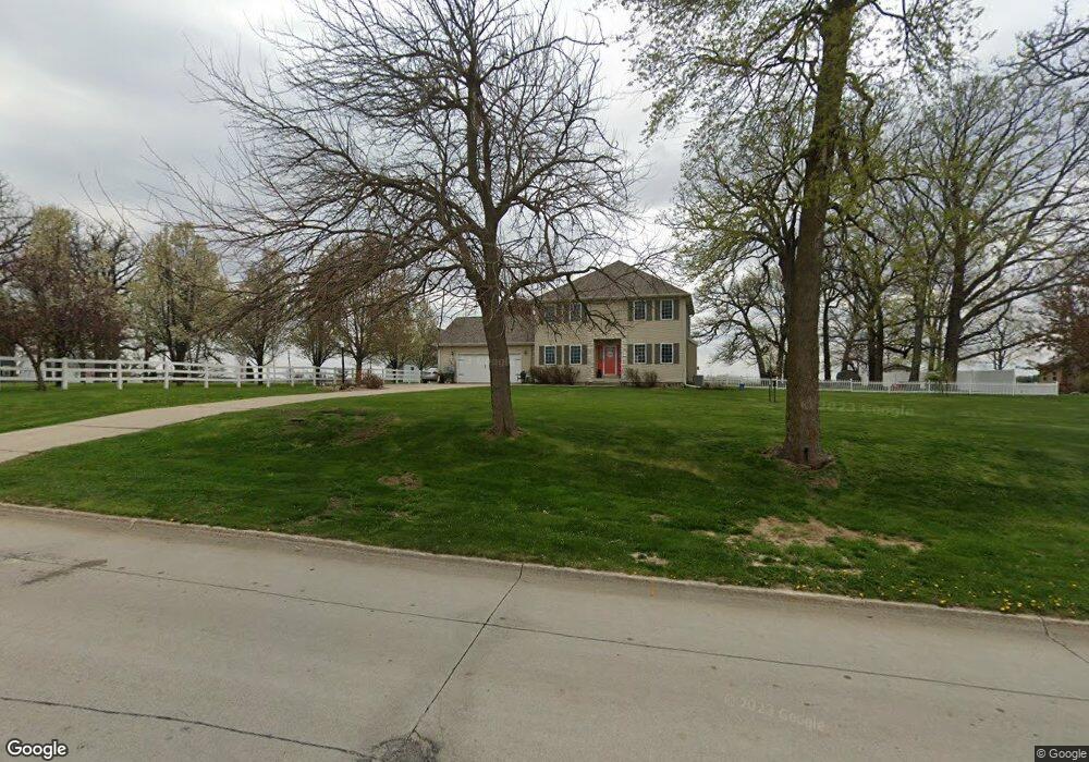 1125 S 20th Ave W, Newton, IA 50208 - photo 1