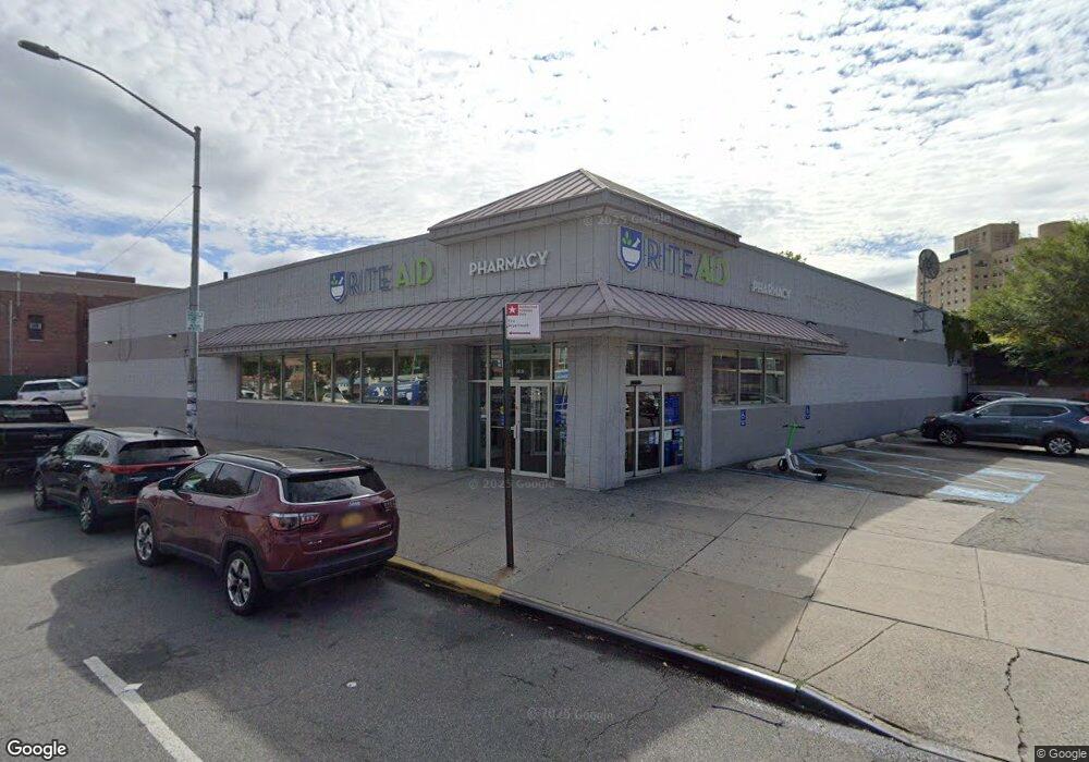 158-02 Union Turnpike, Flushing, NY 11366 - photo 1