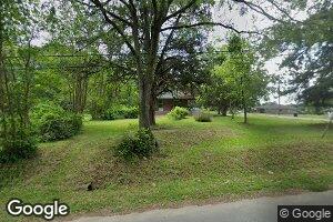 621 Henry Ellison Ave, Calhoun Falls, SC 29628