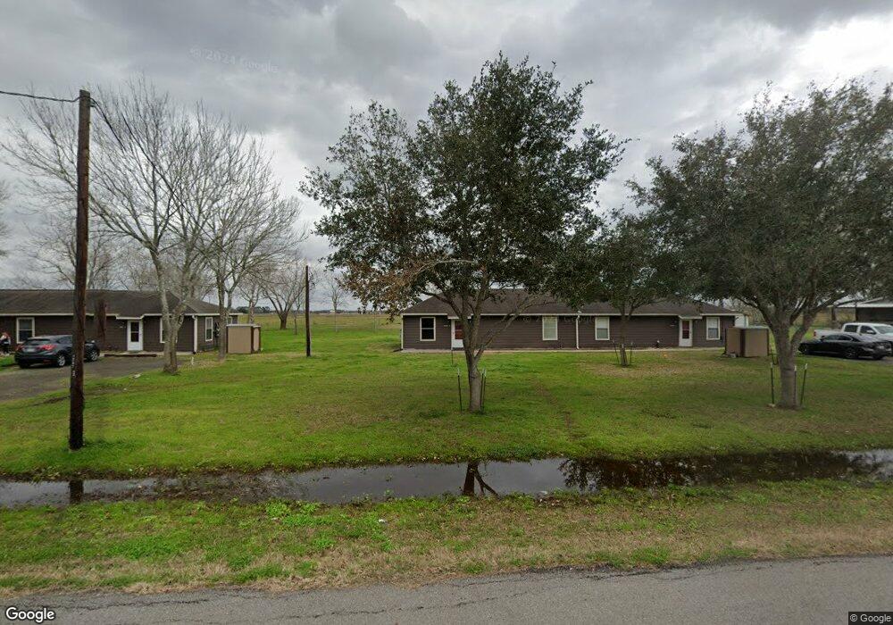 7207 Meadowgreen Ln unit B, Needville, TX 77461 - photo 1