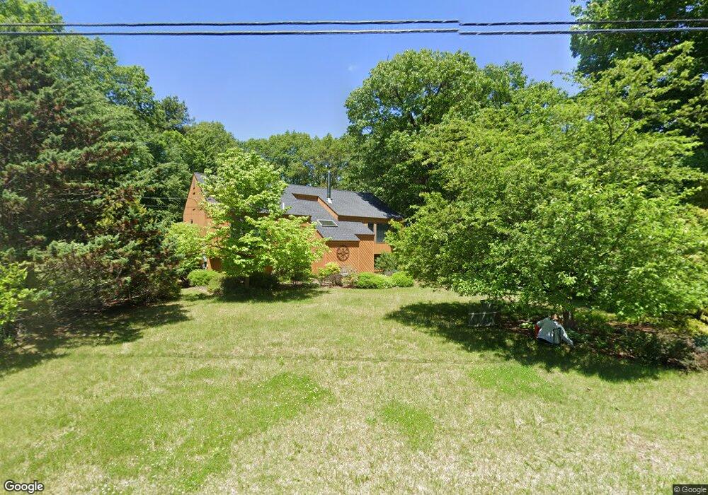 18 Redfield Cir, Derry, NH 03038 - photo 1