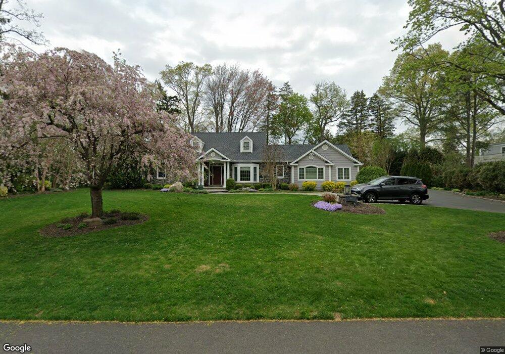 40 Greenbriar Ln, Port Washington, NY 11050 - photo 1