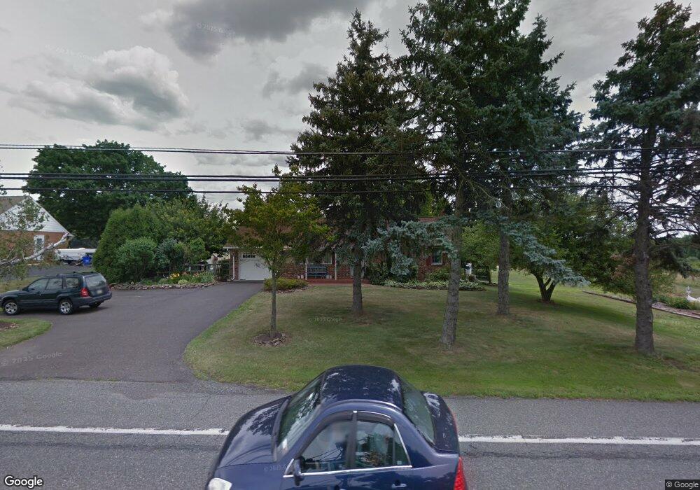 1576 Layfield Rd, Pennsburg, PA 18073 - photo 1