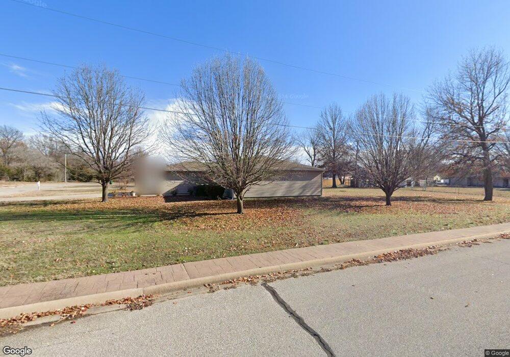 2814 Grand Ave, Parsons, KS 67357 - photo 1