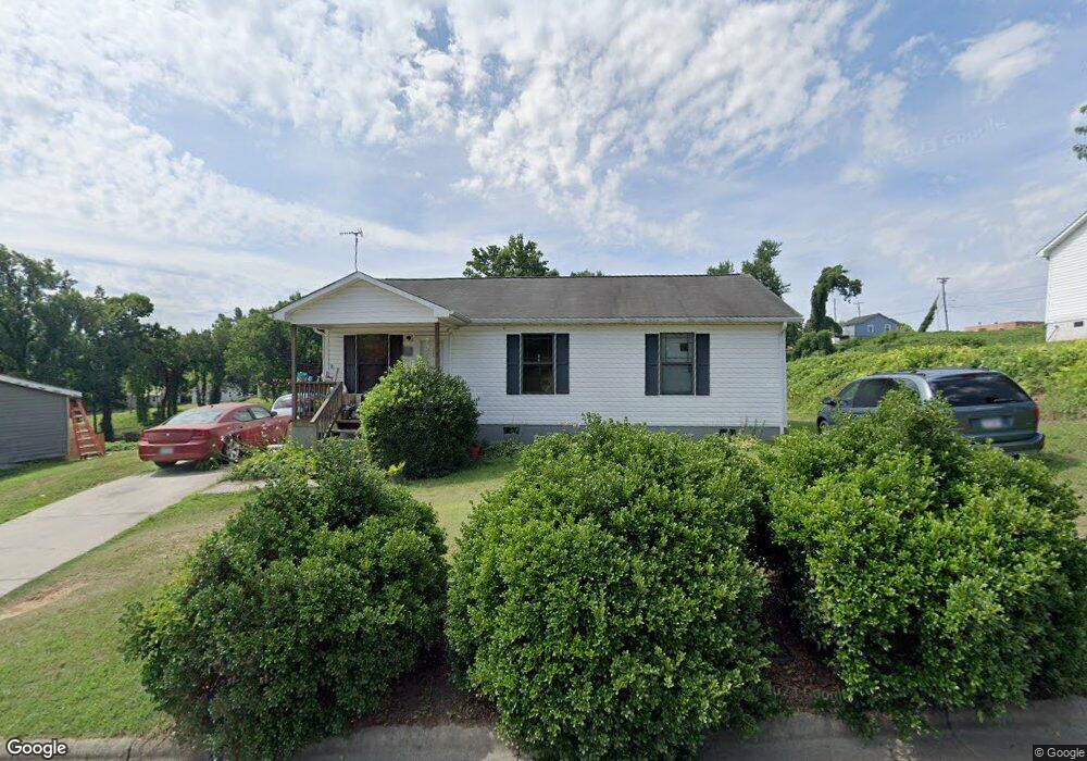 209 Lytle St, Reidsville, NC 27320 - photo 1