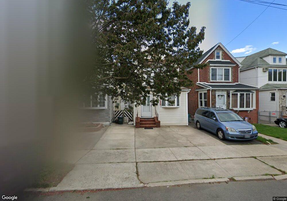 69-21 Manse St unit House, Flushing, NY 11375 - photo 1