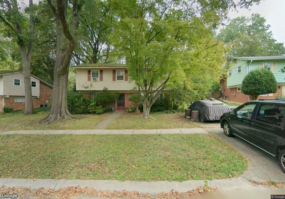 11405 Soward Dr, Kensington, MD 20895 - photo 1