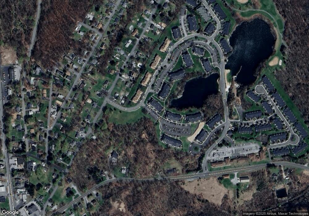 8 Burlington Ct unit P4, Hamburg, NJ 07419 - photo 1