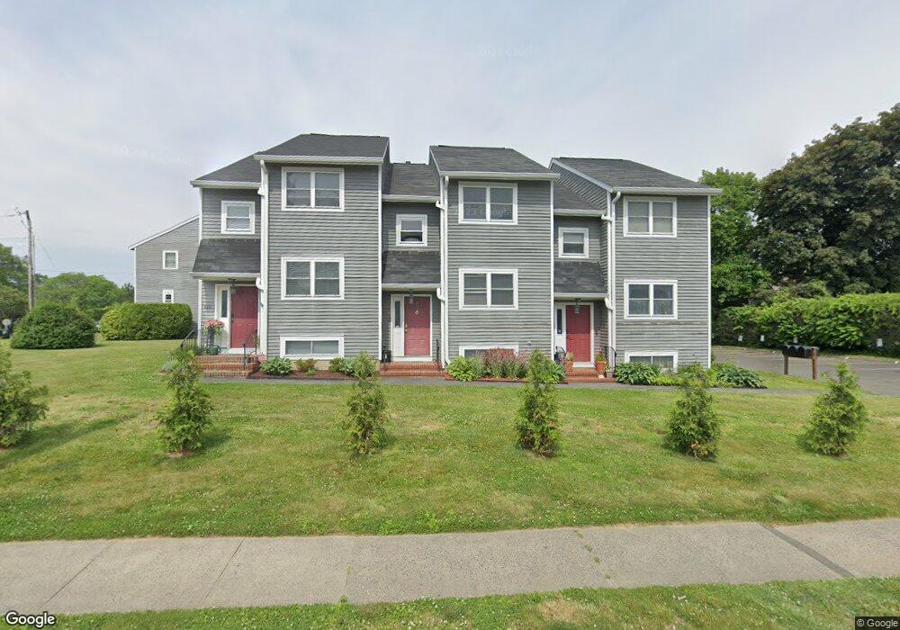 618 Knapps Hwy, Fairfield, CT 06825 - photo 1