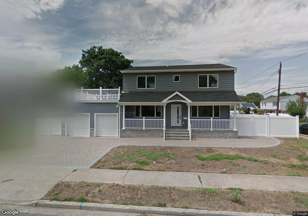 259 Roosevelt Ave, Franklin Square, NY 11010 - photo 1