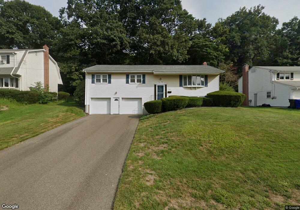 302 Candlewyck Dr, Newington, CT 06111 - photo 1