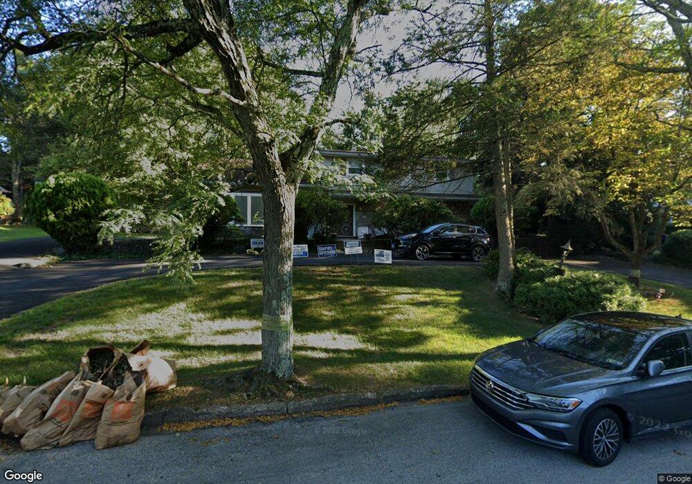 7769 Green Valley Rd, Wyncote, PA 19095 - photo 1