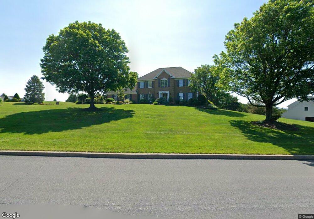 4708 Cortland Dr, Orefield, PA 18069 - photo 1