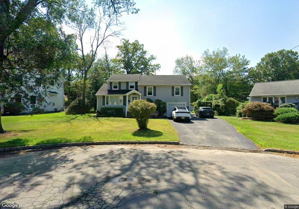 17 MacOpin Ct, Livingston, NJ 07039 - photo 1