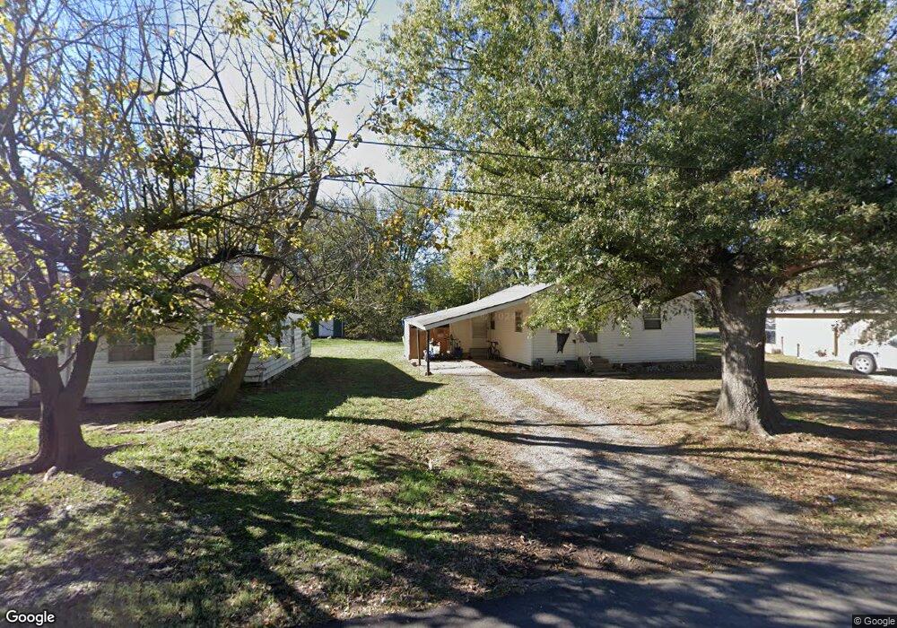 1009 N Porter St, Stuttgart, AR 72160 - photo 1