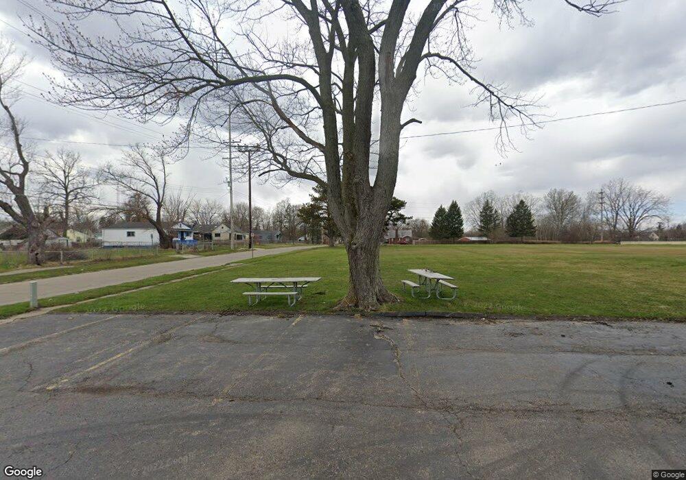 637 E York Ave, Flint, MI 48505 - photo 1