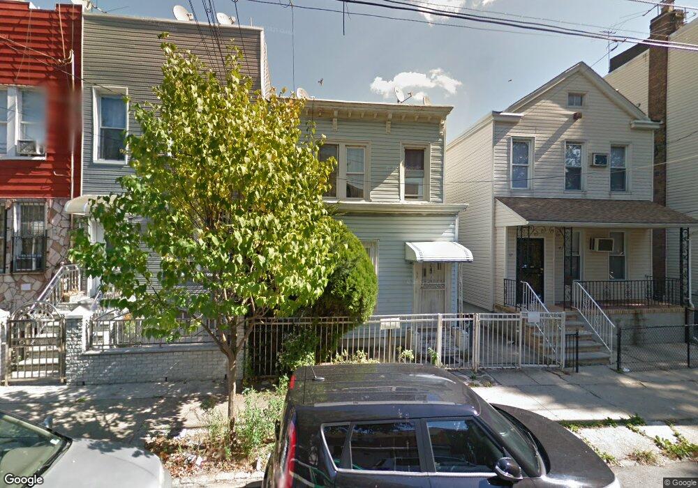 33 Hemlock St, Brooklyn, NY 11208 - photo 1