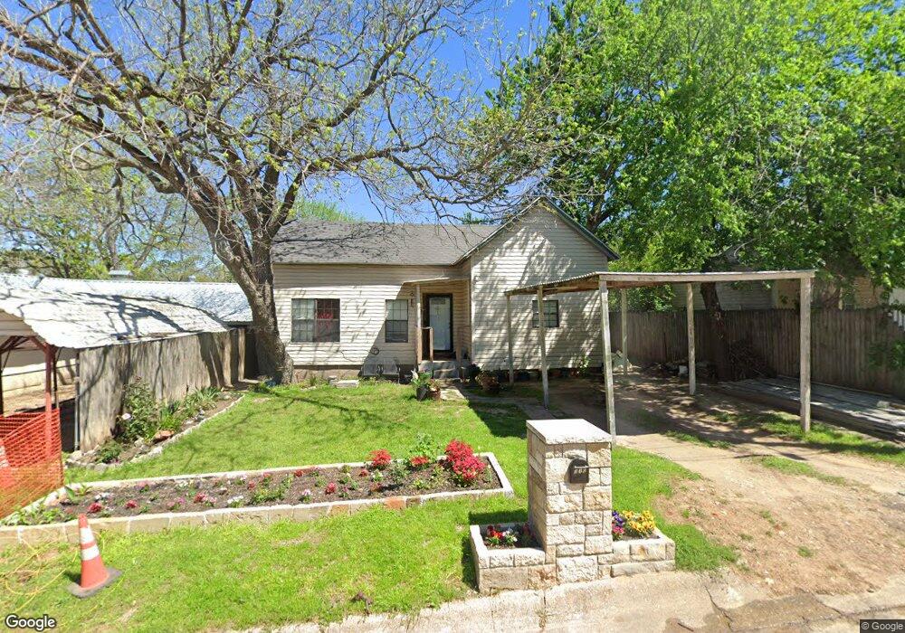 310 N Dubellette St, Weatherford, TX 76086 - photo 1