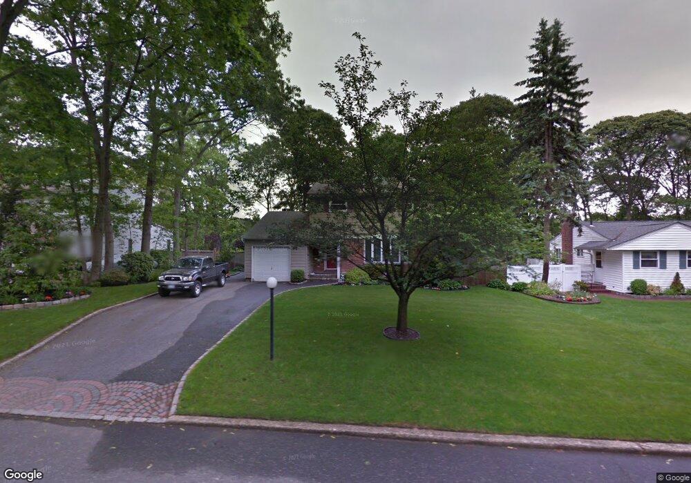 27 Gull Dr, Hauppauge, NY 11788 - photo 1