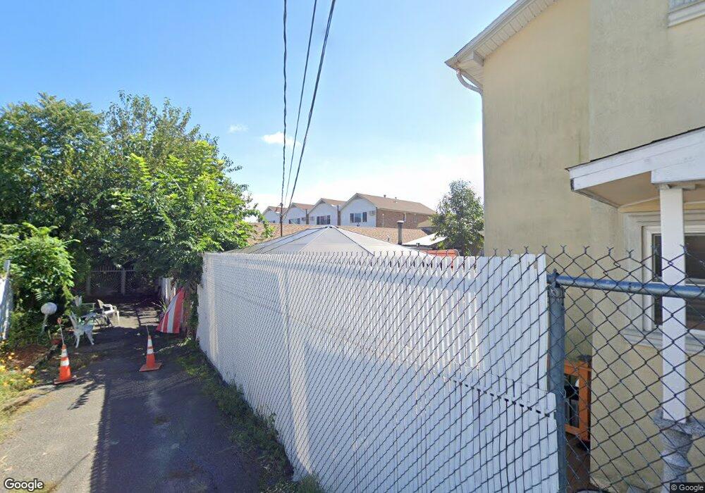 726 Harding Park, Bronx, NY 10473 - photo 1