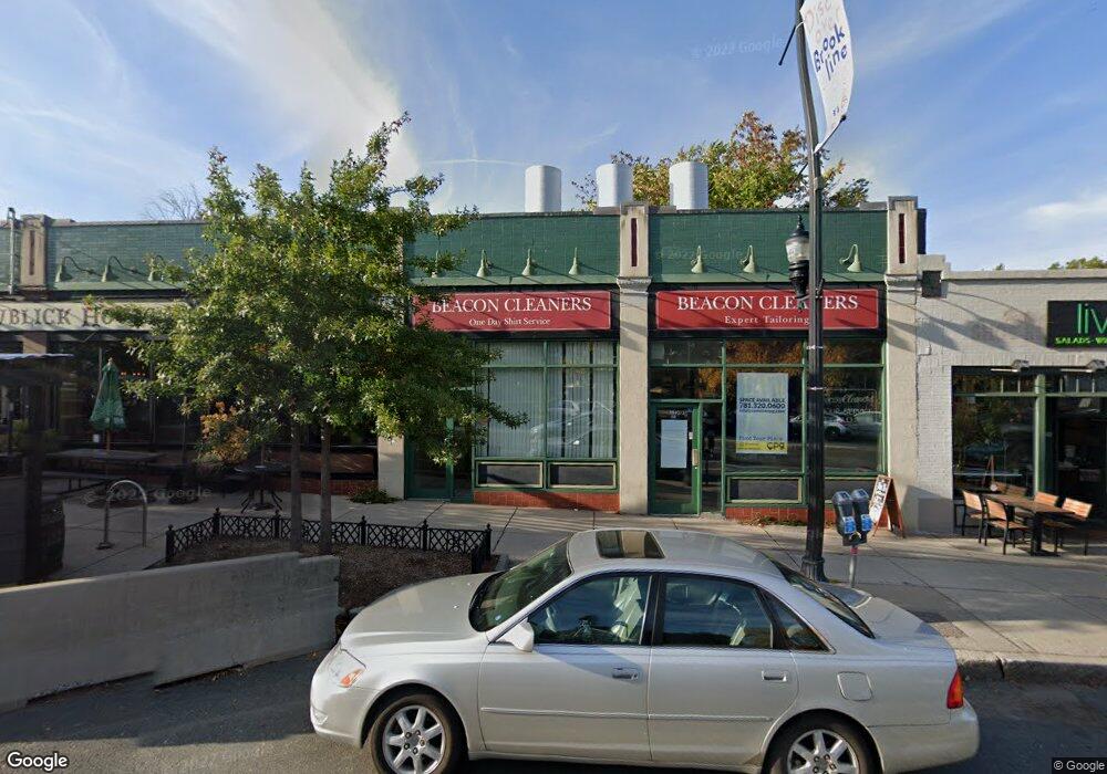 1646 Beacon St unit 3, Brookline, MA 02445 - photo 1