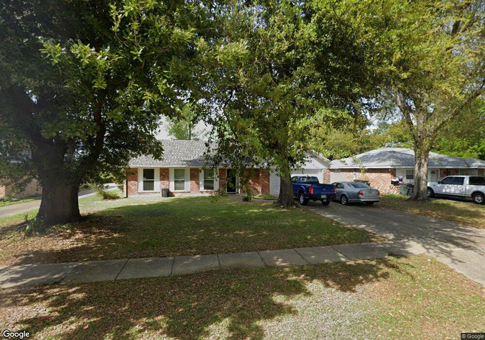 813 Cherrydale St, Lake Charles, LA 70607 - photo 1